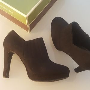 Naturalizer 4 inch heels